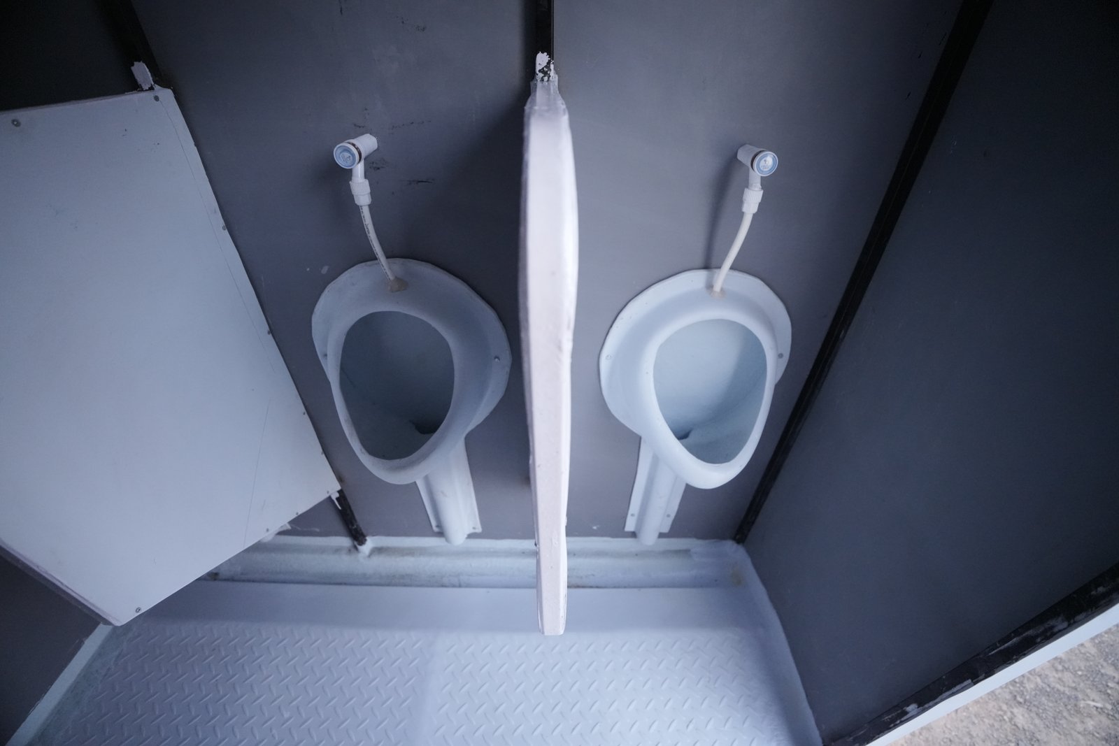 Portable Urinals 5